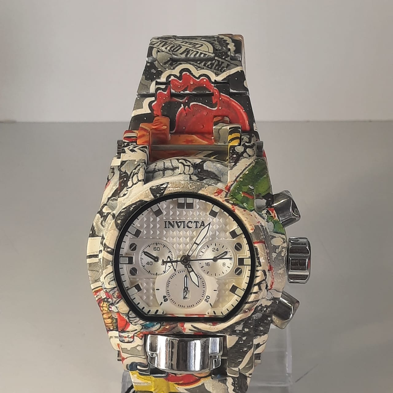 Invicta, Colour Abstract, with Direction Compass